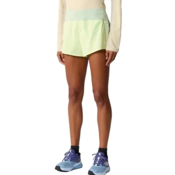 THE NORTHFACE Summer LT 2.5” Shorts Astro Lime Size XXL NEW - Picture 2 of 12